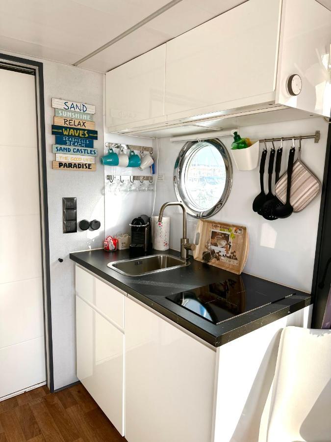 מלון אלגהרו Houseboat Seabreeze מראה חיצוני תמונה
