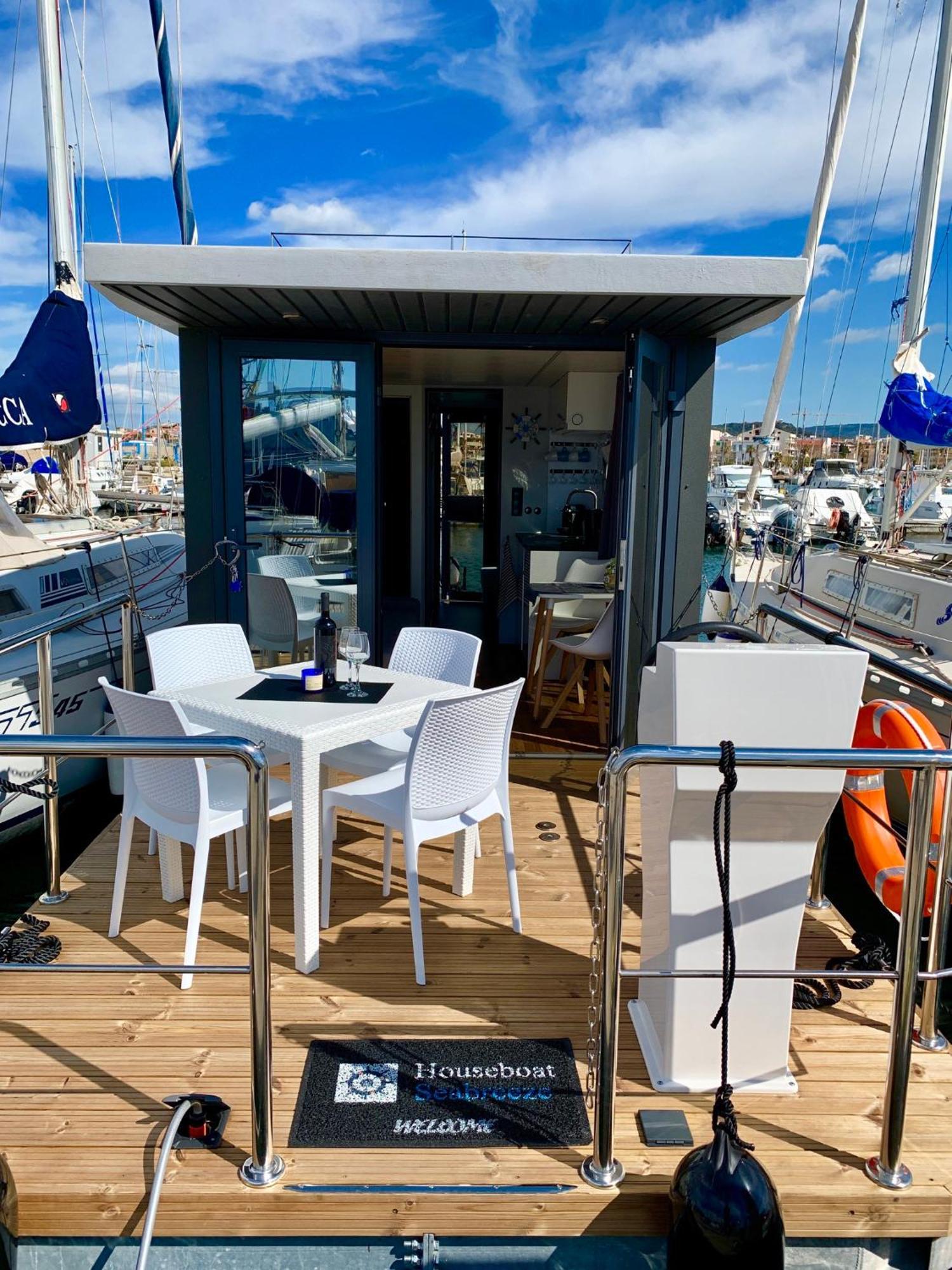 מלון אלגהרו Houseboat Seabreeze מראה חיצוני תמונה