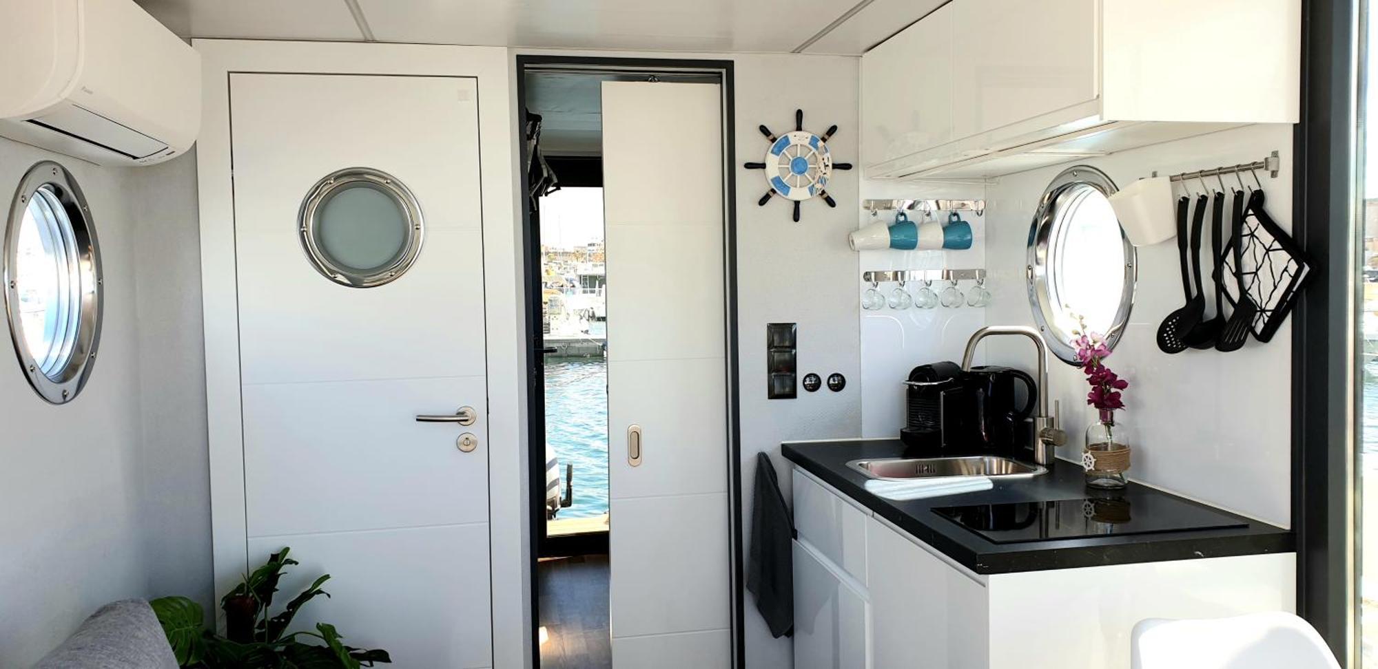 מלון אלגהרו Houseboat Seabreeze מראה חיצוני תמונה
